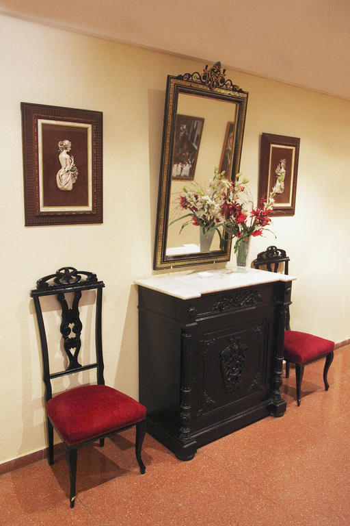 Duque De Osuna Medina de Ríoseco Exteriör bild